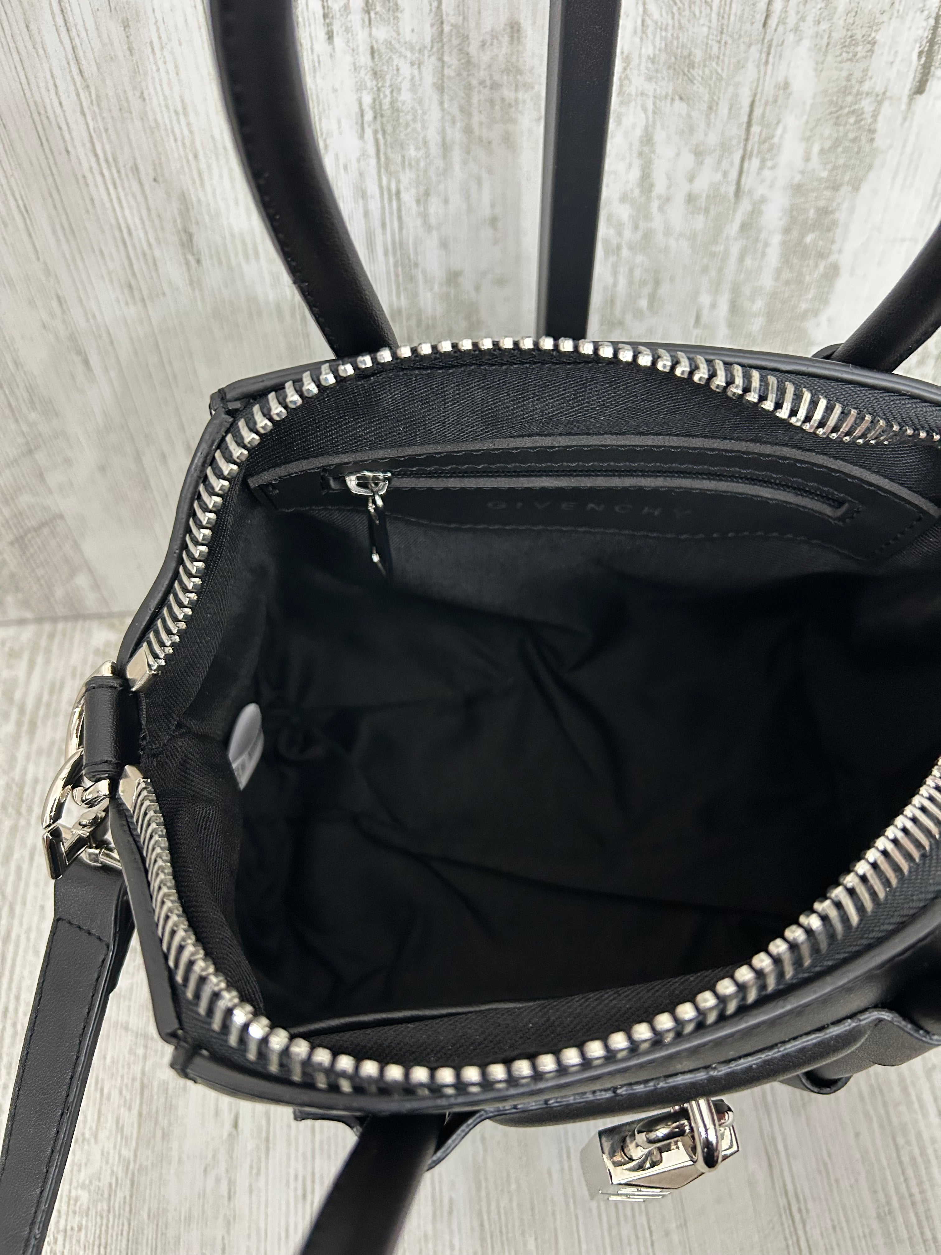 Givenchi