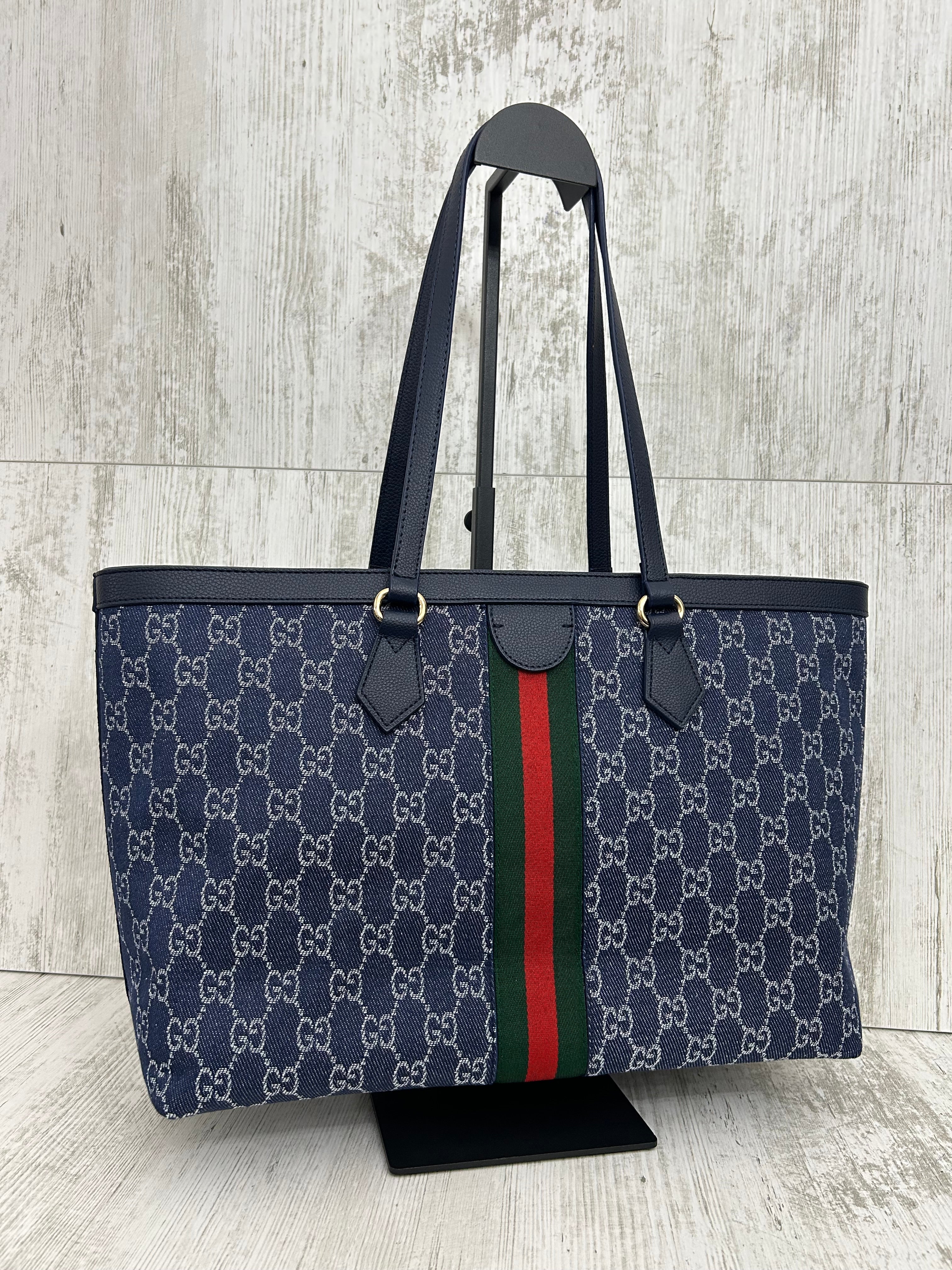Gucci Shopping