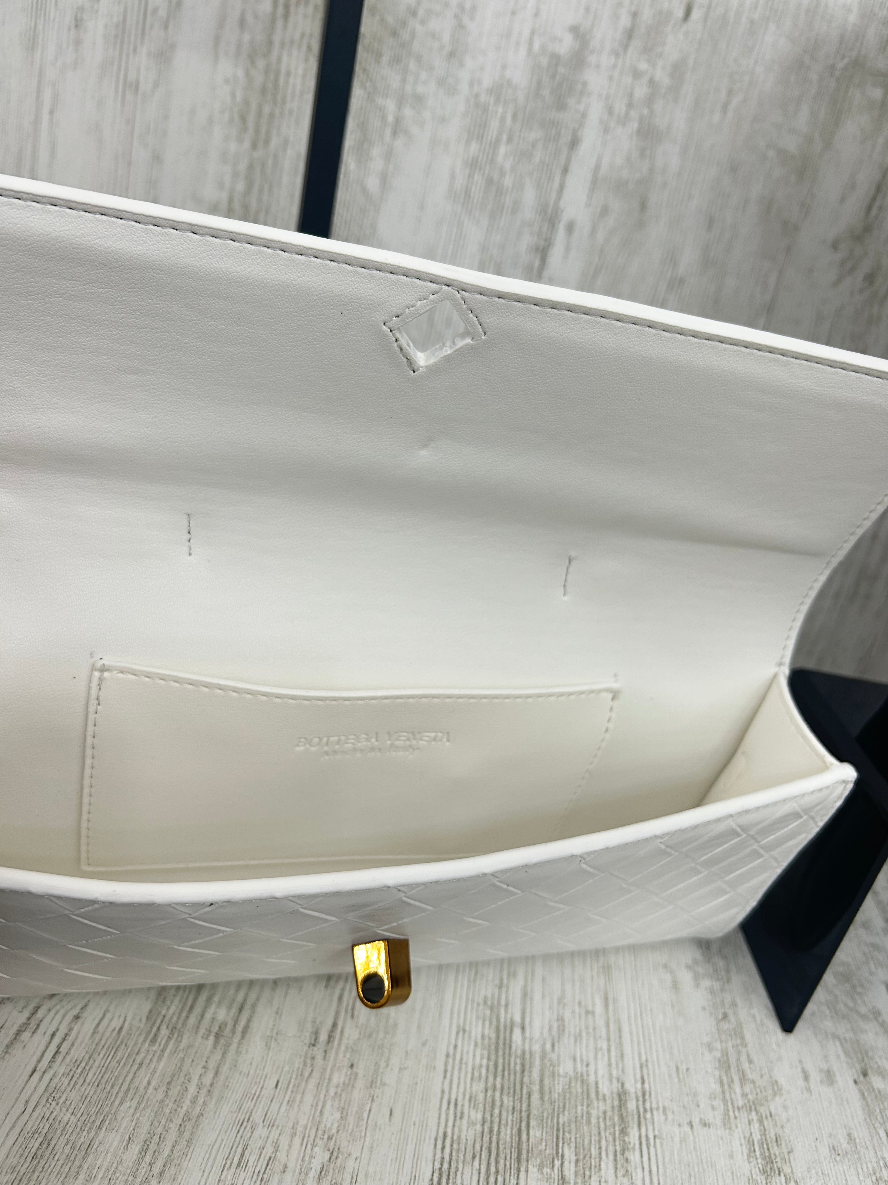 Bottega Veneta